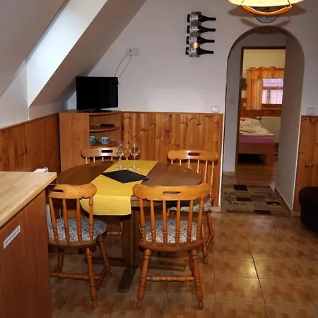 Sklep U Veselych Mutenice Exterior photo