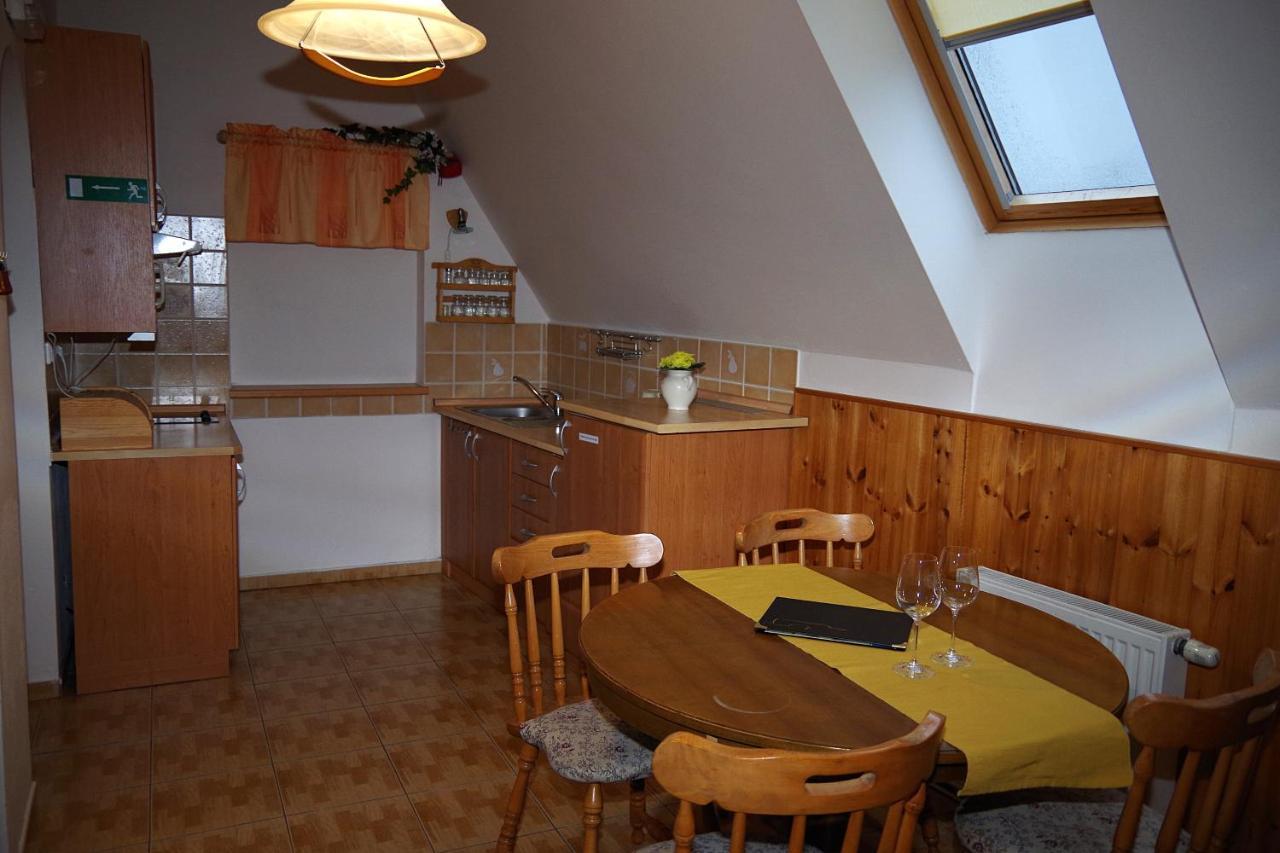 Apartment Sklep U Veselych Mutenice