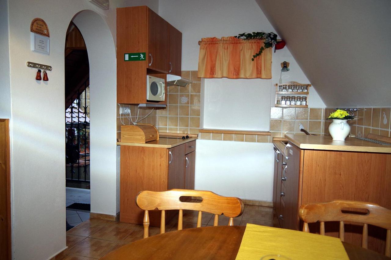 Sklep U Veselych Apartment